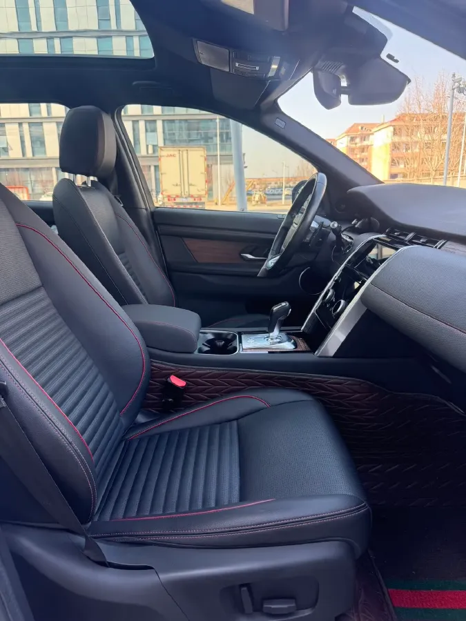 2020 Land Rover Discovery Sport 2.0T 249HP L4 9AT,autocango,china used car exporter,china ev exporter,chinese used car exporter,chinese used ev exporter
