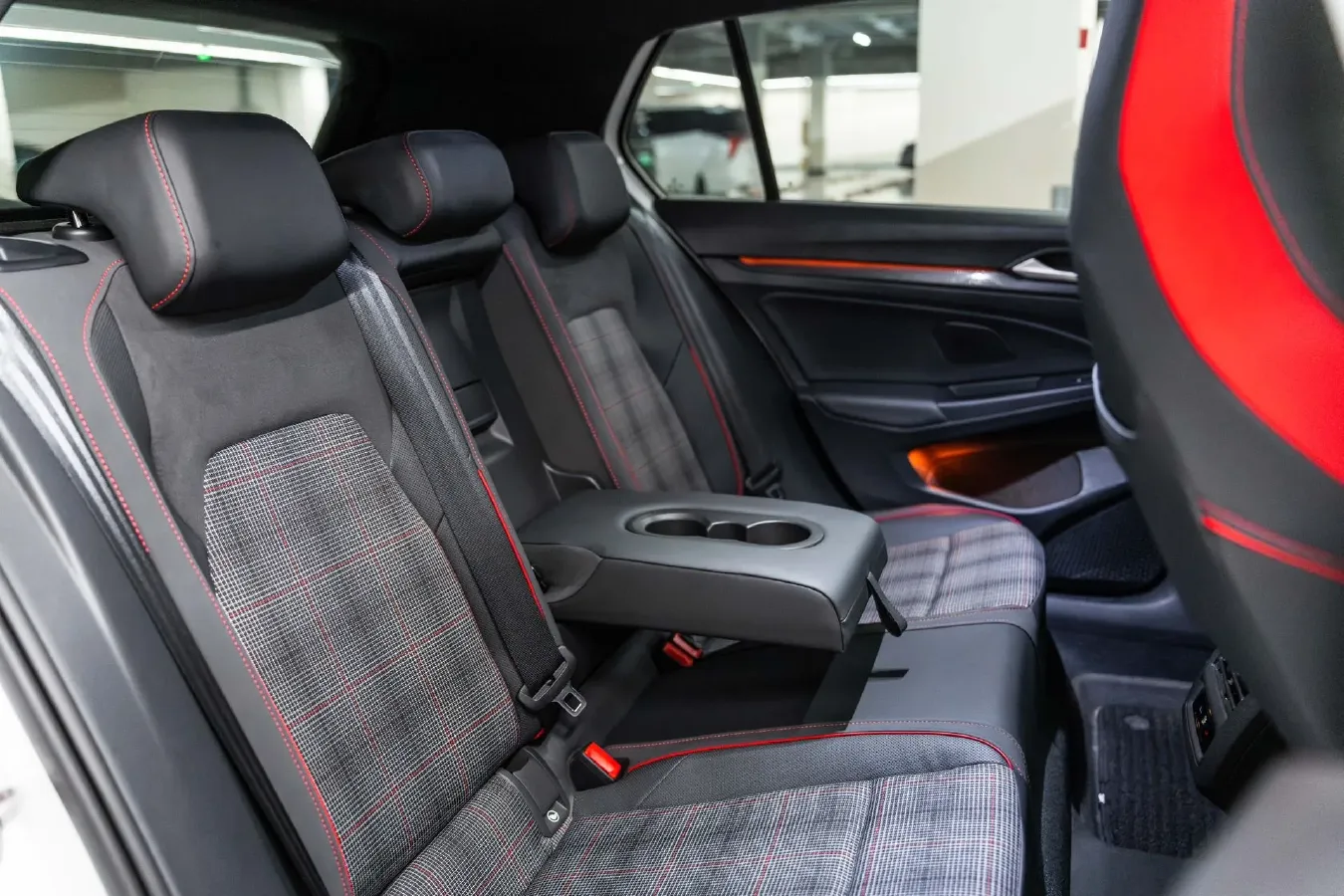 2023 Volkswagen GolfGTI 2.0T 220HP L4 7DCT,autocango,china used car exporter,china ev exporter,chinese used car exporter,chinese used ev exporter