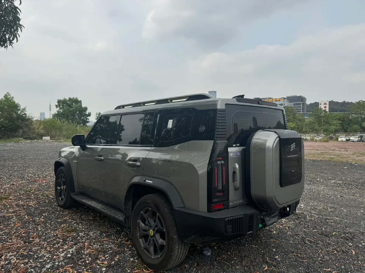 2024 Jetour ShanHai TravellerC-DM 1.5T 156HP L4 3DHT PHEV 26.7KWH,autocango,china used car exporter,china ev exporter,chinese used car exporter,chinese used ev exporter