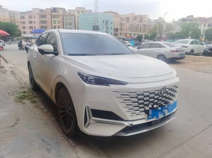 2021 ChangAn UNI-K 2.0T 233HP L4 8AT,autocango,china used car exporter,china ev exporter,chinese used car exporter,chinese used ev exporter