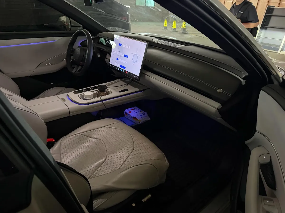 2024 MI SU7 BEV 73.6KWH,autocango,china used car exporter,china ev exporter,chinese used car exporter,chinese used ev exporter