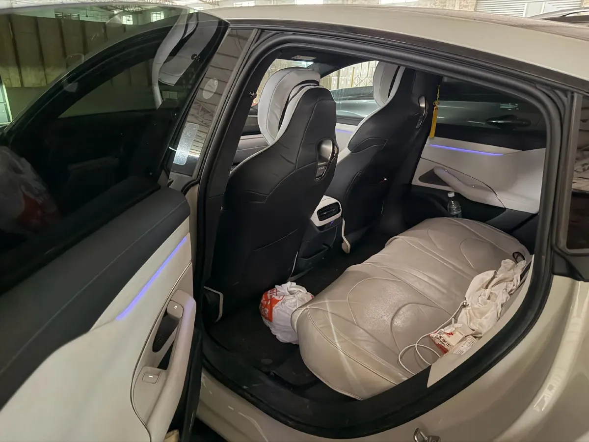 2024 MI SU7 BEV 73.6KWH,autocango,china used car exporter,china ev exporter,chinese used car exporter,chinese used ev exporter