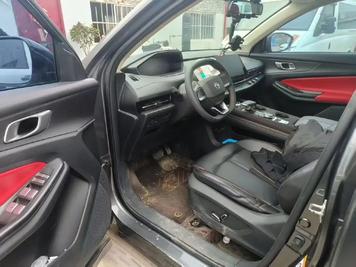 2022 ChangAn Oshan X7 Plus 1.5T 188HP L4 7DCT,autocango,china used car exporter,china ev exporter,chinese used car exporter,chinese used ev exporter