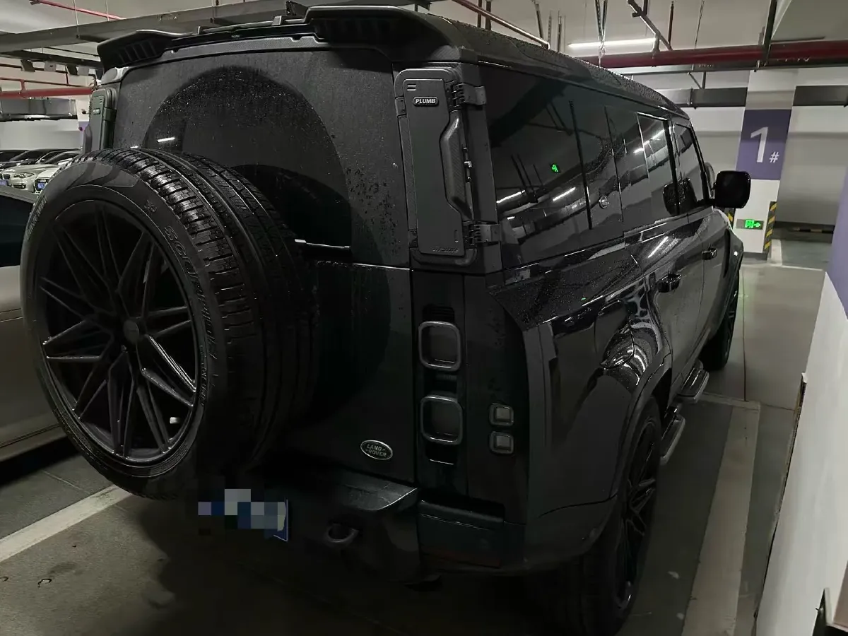 2024 Land Rover Defender 3.0T 400HP L6 8AT,autocango,china used car exporter,china ev exporter,chinese used car exporter,chinese used ev exporter