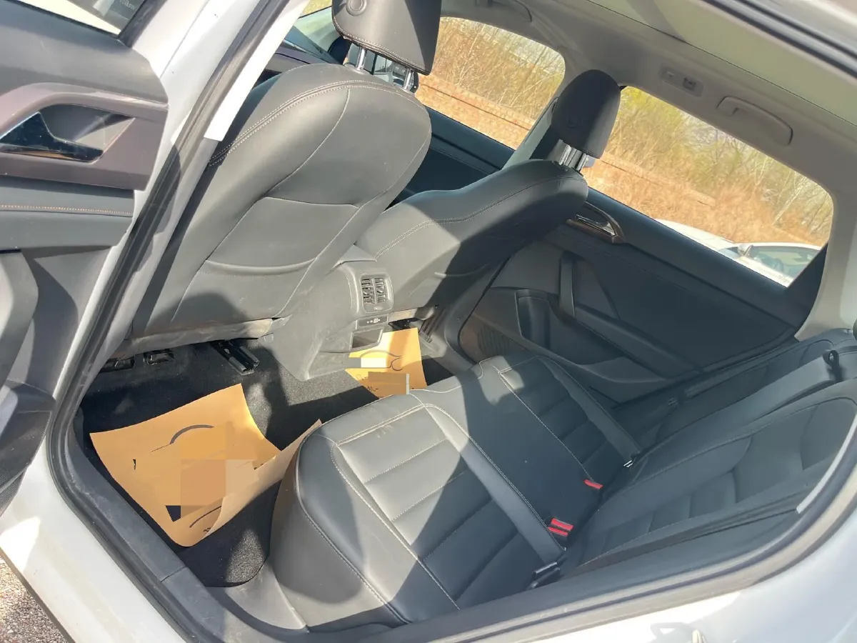 2022 Ford Transit 2.0T 202HP L4 6AT,autocango,china used car exporter,china ev exporter,chinese used car exporter,chinese used ev exporter