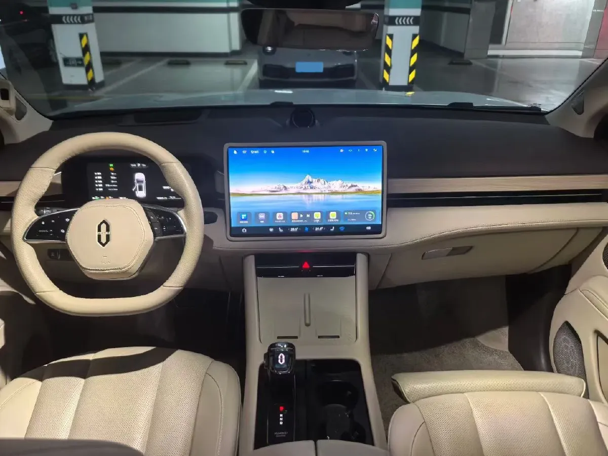 2024 AITO AITO M7 1.5T 152HP L4 REEV 42KWH,autocango,china used car exporter,china ev exporter,chinese used car exporter,chinese used ev exporter