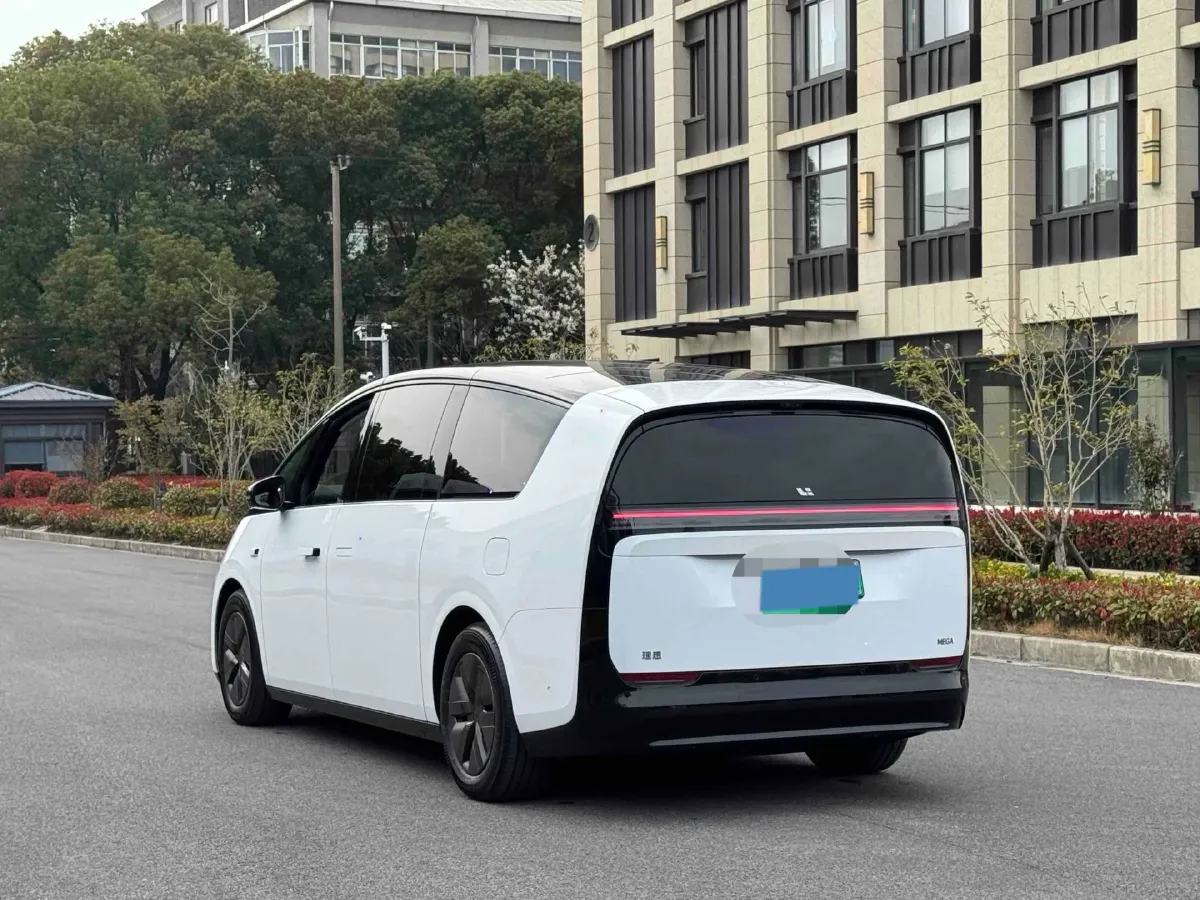 2025 Li MEGA BEV,autocango,china used car exporter,china ev exporter,chinese used car exporter,chinese used ev exporter