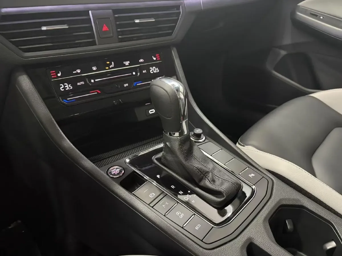 2023 Volkswagen Bora 1.4T 150HP L4 7DCT,autocango,china used car exporter,china ev exporter,chinese used car exporter,chinese used ev exporter