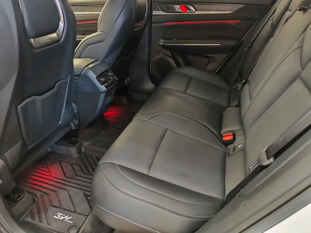 2021 LYNK&CO 01 2.0T 218HP L4 8AT,autocango,china used car exporter,china ev exporter,chinese used car exporter,chinese used ev exporter