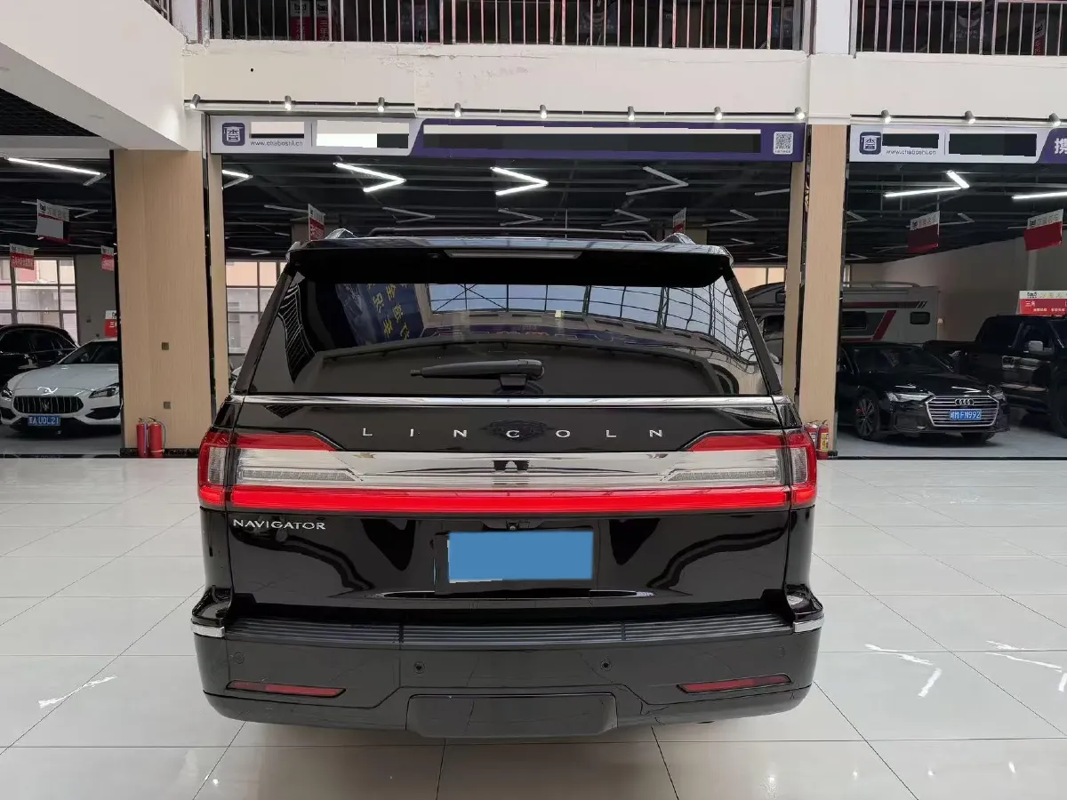 2020 Lincoln Navigator 3.5T 388HP V6 10AT,autocango,china used car exporter,china ev exporter,chinese used car exporter,chinese used ev exporter