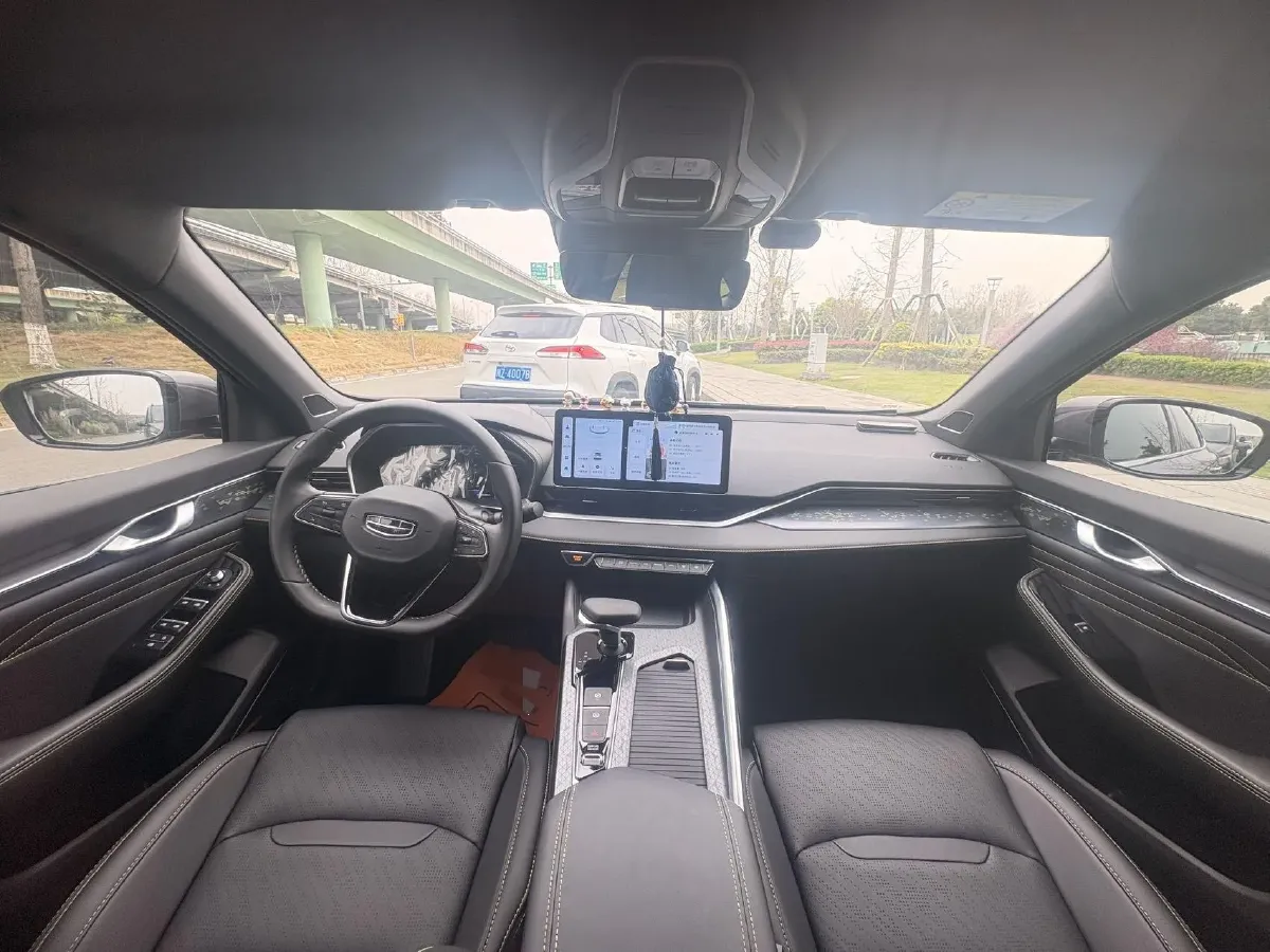 2023 Geely Preface 1.5T 181HP L4 7DCT,autocango,china used car exporter,china ev exporter,chinese used car exporter,chinese used ev exporter