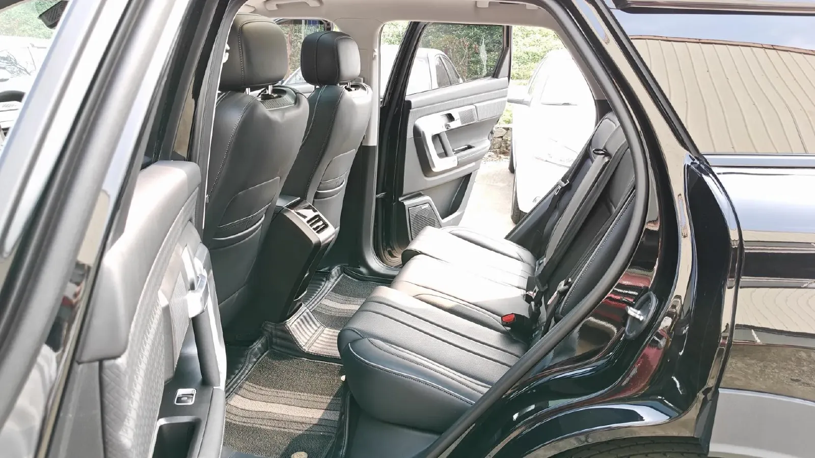 2023 Chery Exploration 06 1.6T 197HP L4 7DCT,autocango,china used car exporter,china ev exporter,chinese used car exporter,chinese used ev exporter