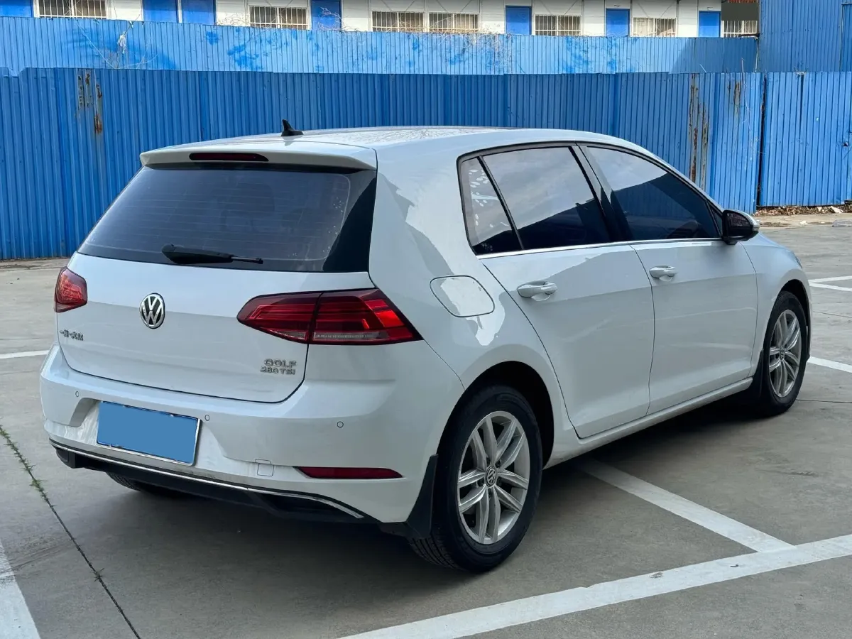 2019 Brilliance Auto V7 1.8T 231HP L4 7DCT,autocango,china used car exporter,china ev exporter,chinese used car exporter,chinese used ev exporter