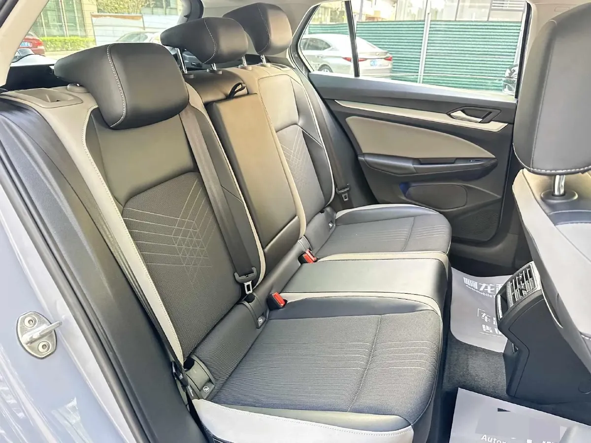 2021 Volkswagen Golf 1.4T 150HP L4 7DCT,autocango,china used car exporter,china ev exporter,chinese used car exporter,chinese used ev exporter