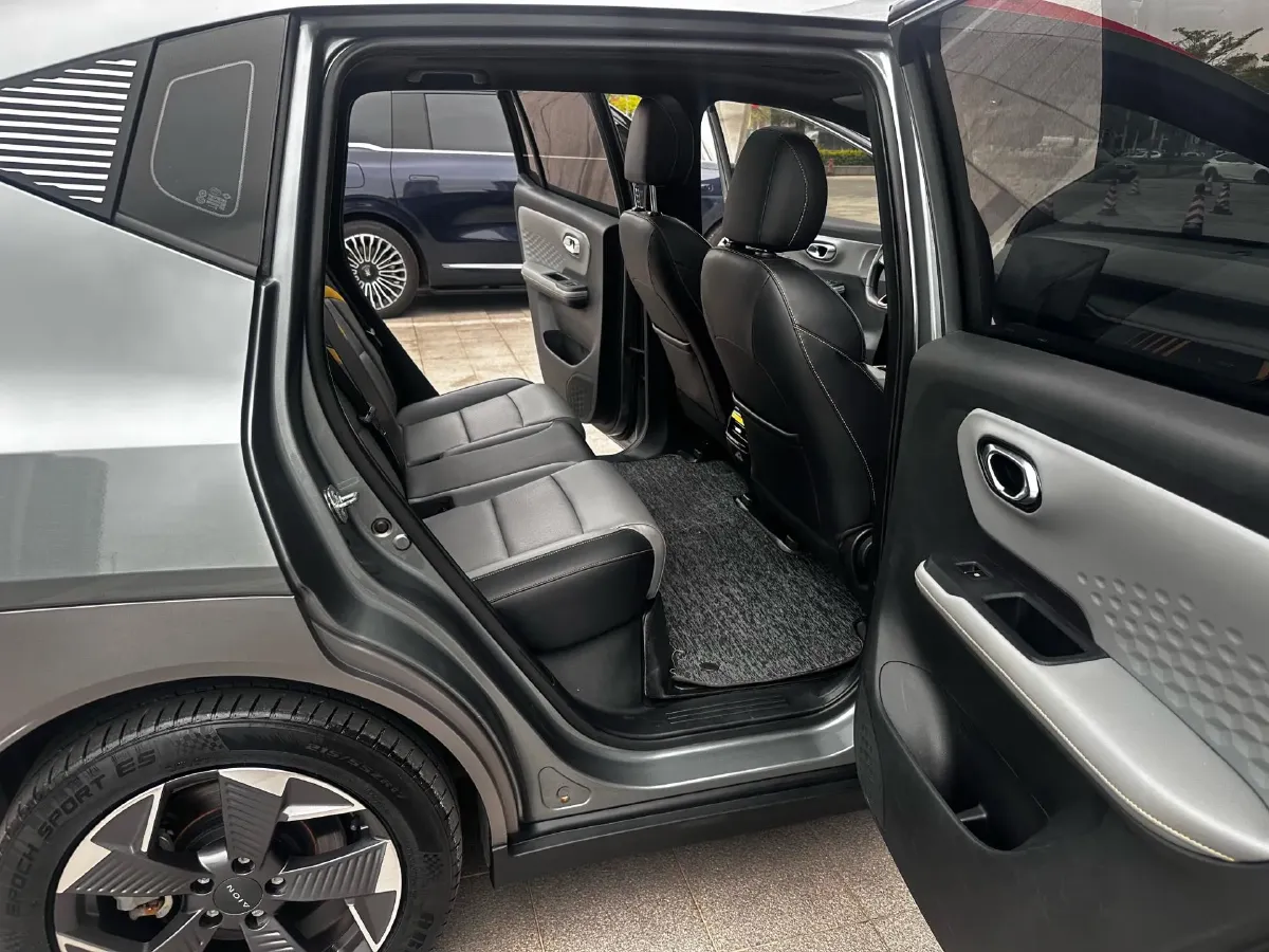 2022 Geely Okavango 1.8T 184HP L4 7DCT,autocango,china used car exporter,china ev exporter,chinese used car exporter,chinese used ev exporter