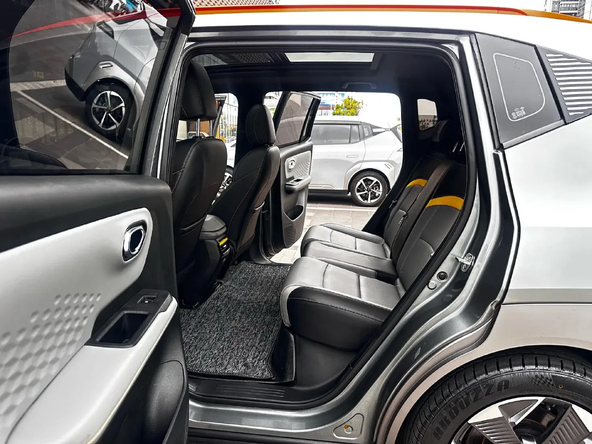 2022 Geely Okavango 1.8T 184HP L4 7DCT,autocango,china used car exporter,china ev exporter,chinese used car exporter,chinese used ev exporter