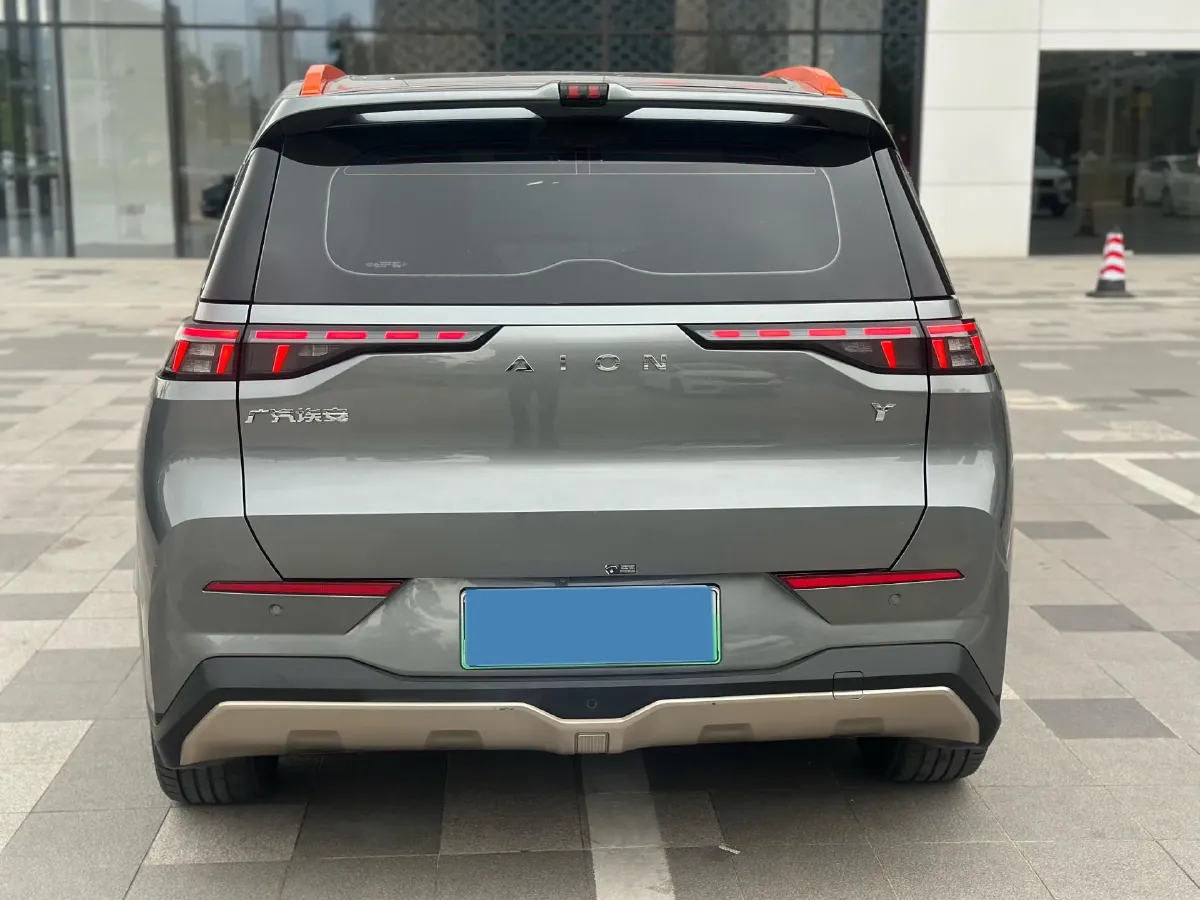 2022 Geely Okavango 1.8T 184HP L4 7DCT,autocango,china used car exporter,china ev exporter,chinese used car exporter,chinese used ev exporter