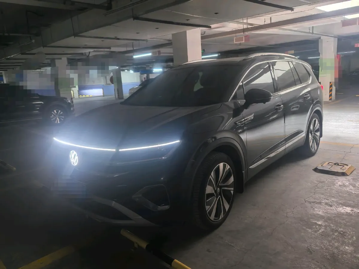 2021 Volkswagen Talagon 2.0T 220HP L4 7DCT,autocango,china used car exporter,china ev exporter,chinese used car exporter,chinese used ev exporter
