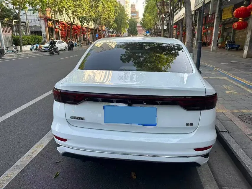 2025 Geely Emgrand 1.5L 127HP L4 CVT,autocango,china used car exporter,china ev exporter,chinese used car exporter,chinese used ev exporter