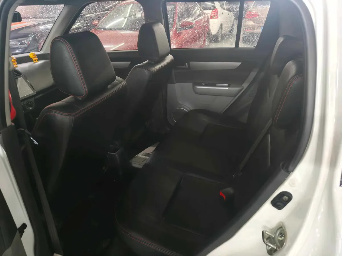 2015 Suzuki Swift 1.5L 103HP L4 4AT,autocango,china used car exporter,china ev exporter,chinese used car exporter,chinese used ev exporter