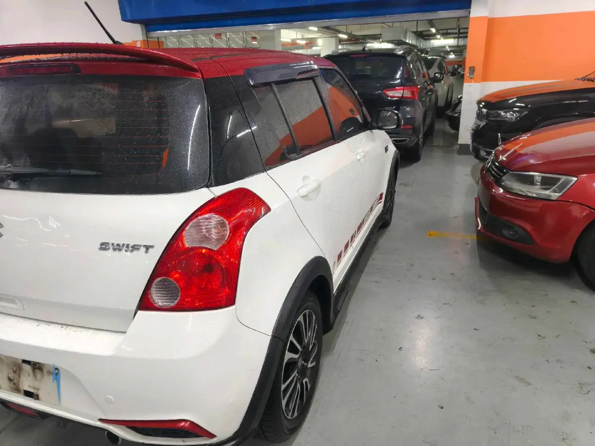 2015 Suzuki Swift 1.5L 103HP L4 4AT,autocango,china used car exporter,china ev exporter,chinese used car exporter,chinese used ev exporter