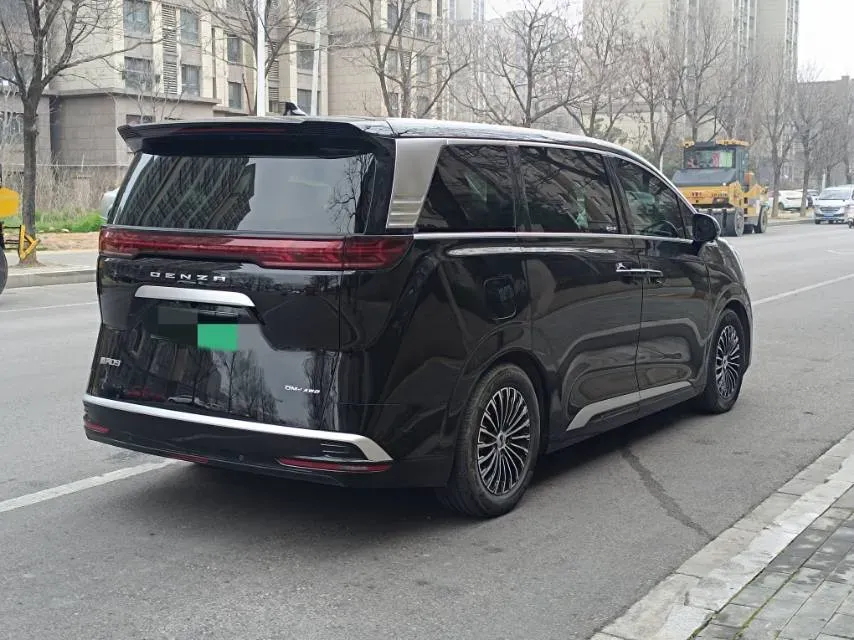 2024 Denza D9 1.5T 139HP L4 E-CVT PHEV 40KWH,autocango,china used car exporter,china ev exporter,chinese used car exporter,chinese used ev exporter