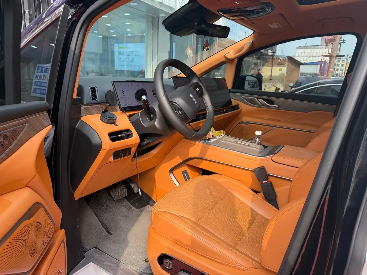 2025 WEY HighMountain 1.5T 170HP L4 4DHT PHEV,autocango,china used car exporter,china ev exporter,chinese used car exporter,chinese used ev exporter