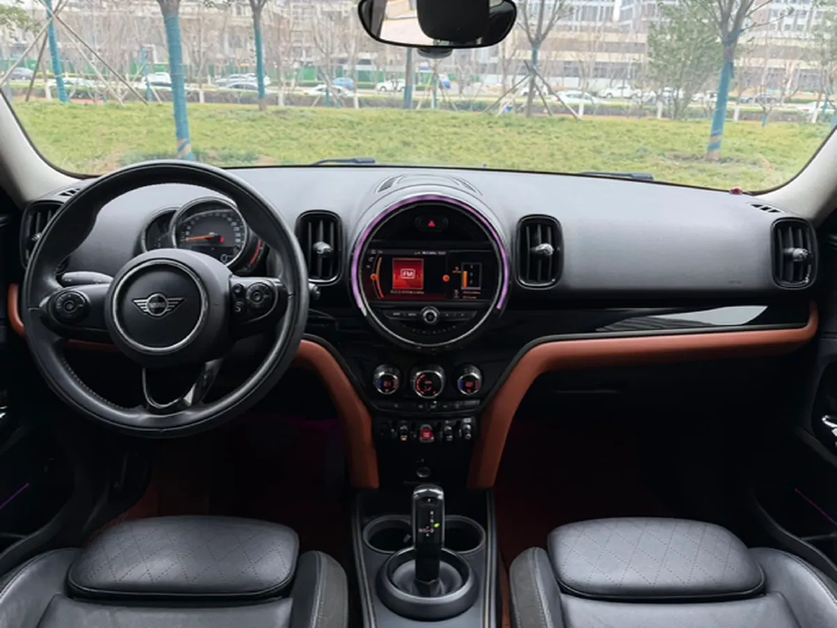 2020 MINI COUNTRYMAN 2.0T 192HP L4 7DCT,autocango,china used car exporter,china ev exporter,chinese used car exporter,chinese used ev exporter