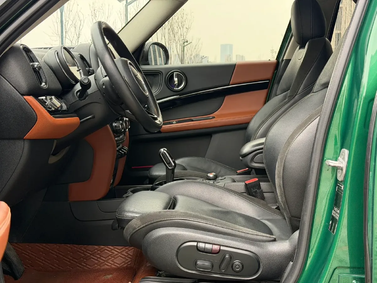 2020 MINI COUNTRYMAN 2.0T 192HP L4 7DCT,autocango,china used car exporter,china ev exporter,chinese used car exporter,chinese used ev exporter