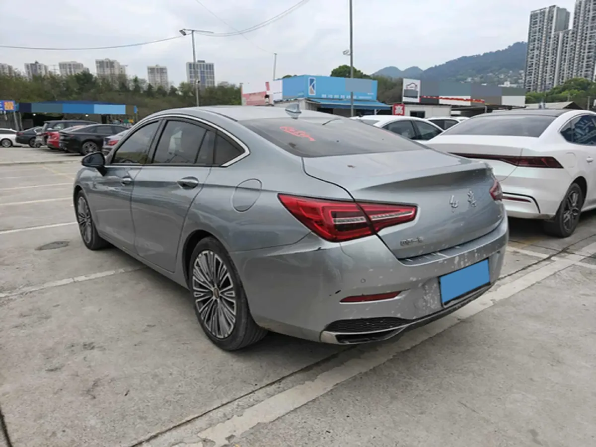 2020 HongQi H5 1.8T 197HP L4 6AT,autocango,china used car exporter,china ev exporter,chinese used car exporter,chinese used ev exporter