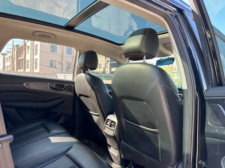 2021 Roewe RX5 1.5T 181HP L4 7DCT,autocango,china used car exporter,china ev exporter,chinese used car exporter,chinese used ev exporter