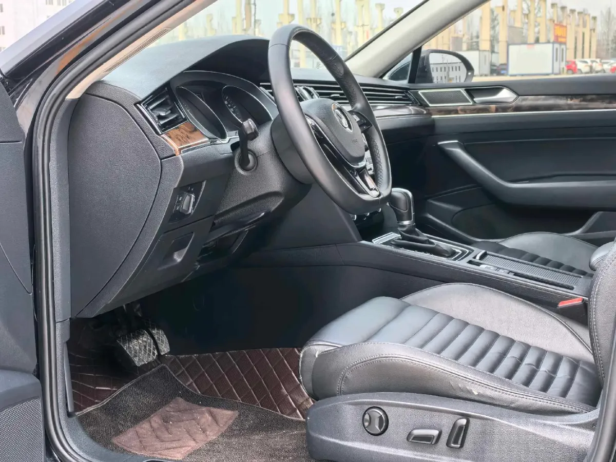 2019 Chevrolet Malibu XL 2.0T 241HP L4 9AT,autocango,china used car exporter,china ev exporter,chinese used car exporter,chinese used ev exporter