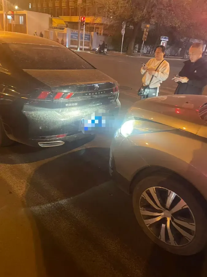 2022 Peugeot 508 1.8T 211HP L4 8AT,autocango,china used car exporter,china ev exporter,chinese used car exporter,chinese used ev exporter