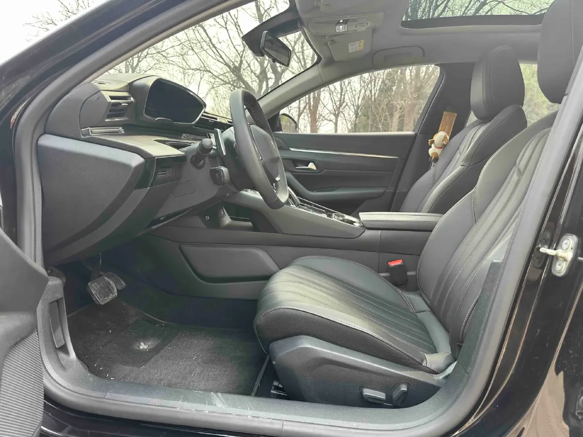 2022 Peugeot 508 1.8T 211HP L4 8AT,autocango,china used car exporter,china ev exporter,chinese used car exporter,chinese used ev exporter