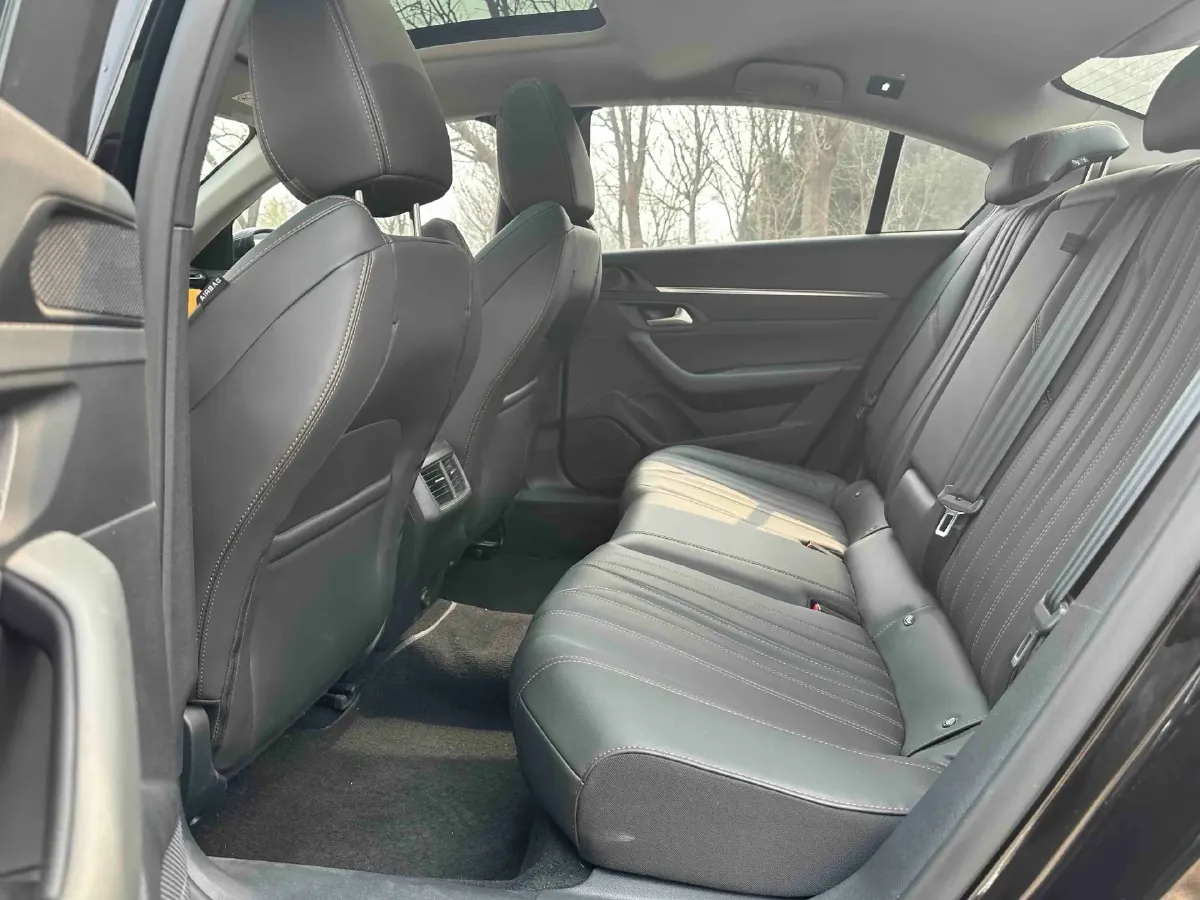 2022 Peugeot 508 1.8T 211HP L4 8AT,autocango,china used car exporter,china ev exporter,chinese used car exporter,chinese used ev exporter