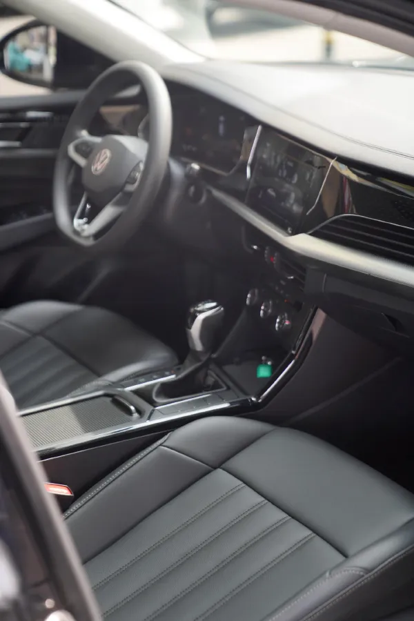 2024 Volkswagen Passat 1.4T 150HP L4 7DCT,autocango,china used car exporter,china ev exporter,chinese used car exporter,chinese used ev exporter