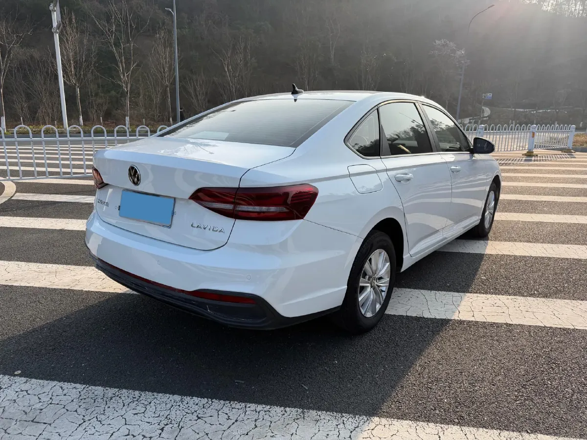 2024 Volkswagen Lavida 1.5L 110HP L4 6AT,autocango,china used car exporter,china ev exporter,chinese used car exporter,chinese used ev exporter