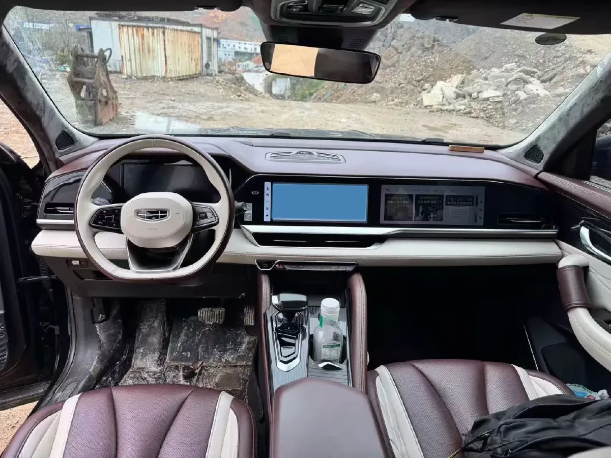 2021 Geely Monjaro 2.0T 218HP L4 7DCT,autocango,china used car exporter,china ev exporter,chinese used car exporter,chinese used ev exporter