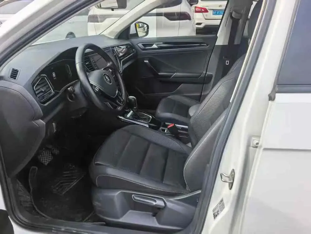 2021 Volkswagen T-Roc 1.4T 150HP L4 7DCT,autocango,china used car exporter,china ev exporter,chinese used car exporter,chinese used ev exporter