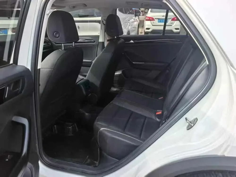 2021 Volkswagen T-Roc 1.4T 150HP L4 7DCT,autocango,china used car exporter,china ev exporter,chinese used car exporter,chinese used ev exporter