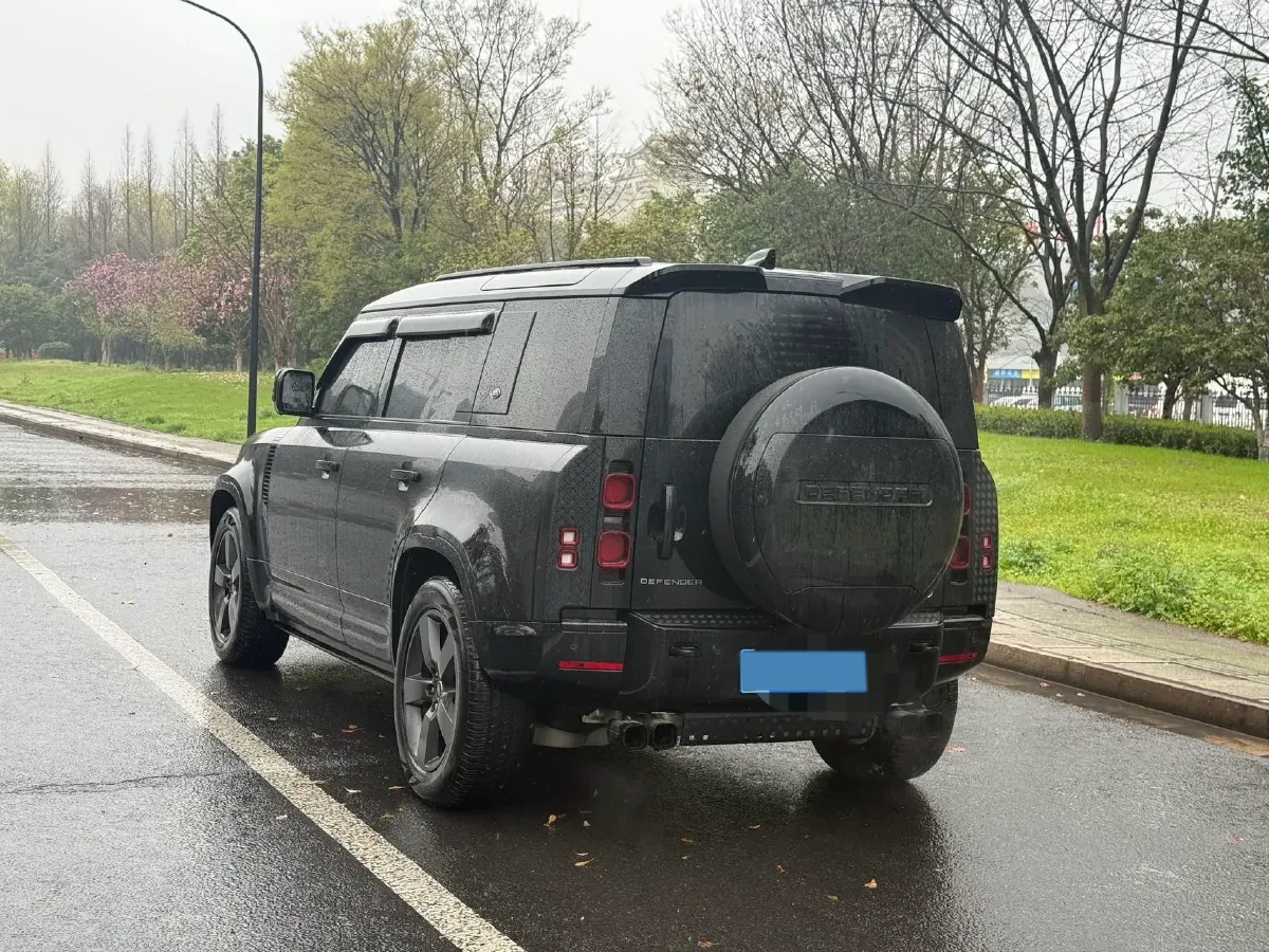 2024 Land Rover Defender 3.0T 400HP L6 8AT,autocango,china used car exporter,china ev exporter,chinese used car exporter,chinese used ev exporter