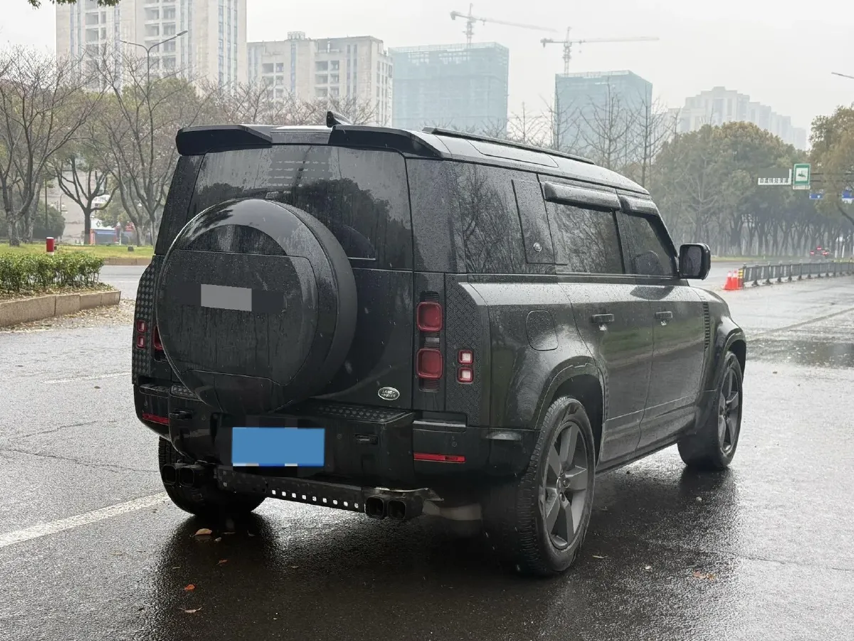 2024 Land Rover Defender 3.0T 400HP L6 8AT,autocango,china used car exporter,china ev exporter,chinese used car exporter,chinese used ev exporter