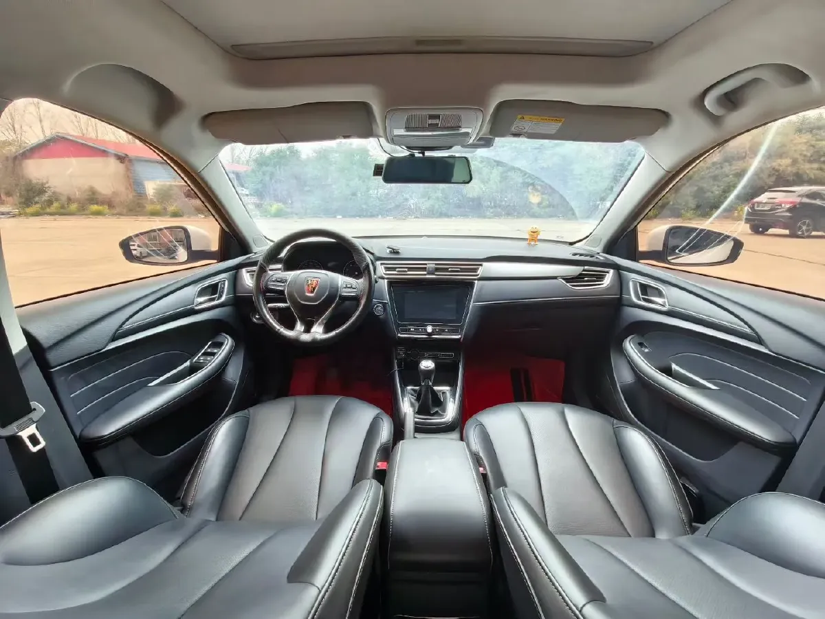 2019 Roewe i5 1.5L 120HP L4 5MT,autocango,china used car exporter,china ev exporter,chinese used car exporter,chinese used ev exporter