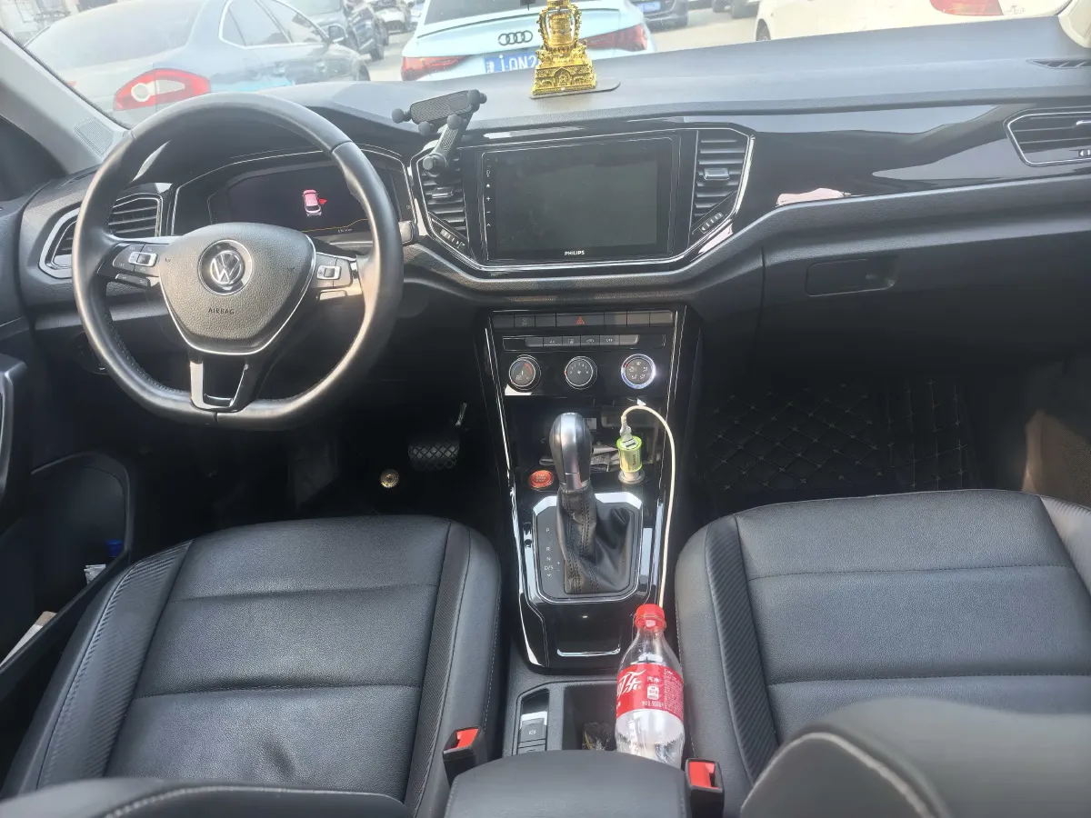 2020 Volkswagen T-Roc 1.4T 150HP L4 7DCT,autocango,china used car exporter,china ev exporter,chinese used car exporter,chinese used ev exporter