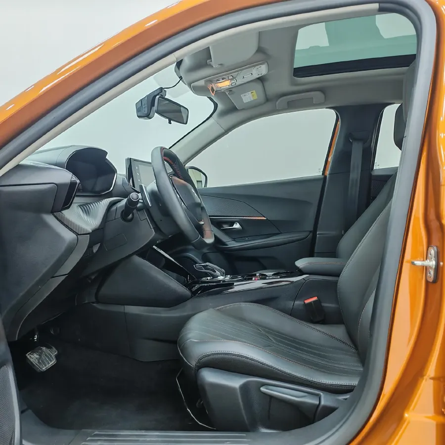 2022 Peugeot 2008 1.2T 136HP L3 6DCT,autocango,china used car exporter,china ev exporter,chinese used car exporter,chinese used ev exporter