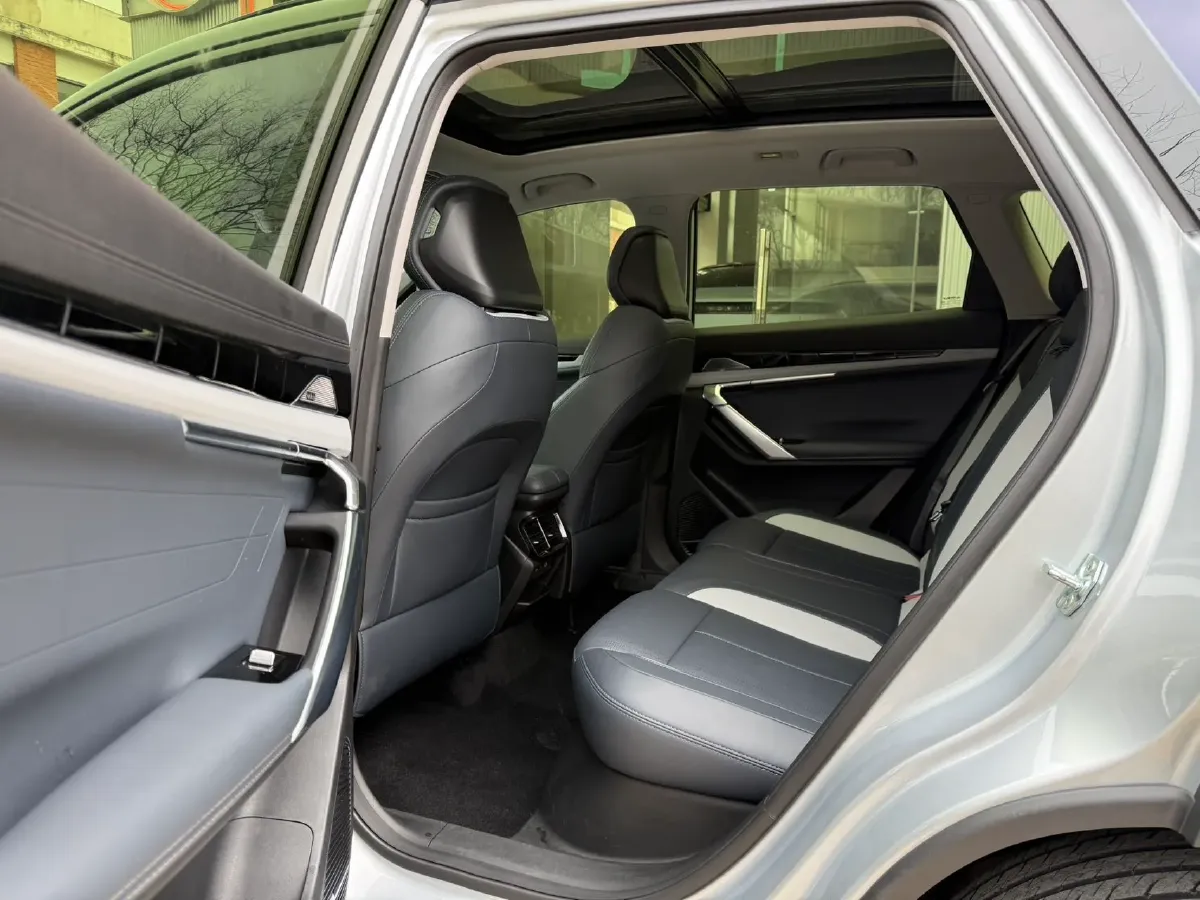 2024 Geely StarRay 1.5T 181HP L4 7DCT,autocango,china used car exporter,china ev exporter,chinese used car exporter,chinese used ev exporter