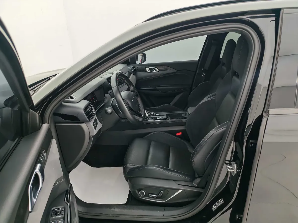 2022 LYNK&CO 02 Hatchback 2.0T 190HP L4 7DCT,autocango,china used car exporter,china ev exporter,chinese used car exporter,chinese used ev exporter