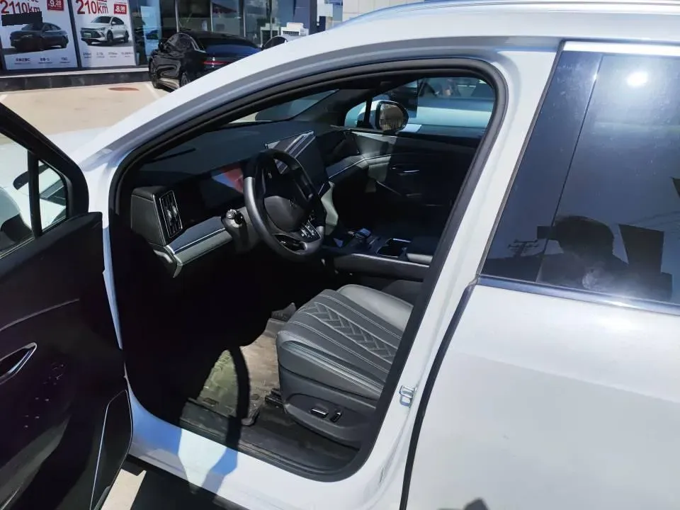 2025 BYD SongL DM-i 1.5L 101HP L4 E-CVT PHEV 26.6KWH,autocango,china used car exporter,china ev exporter,chinese used car exporter,chinese used ev exporter