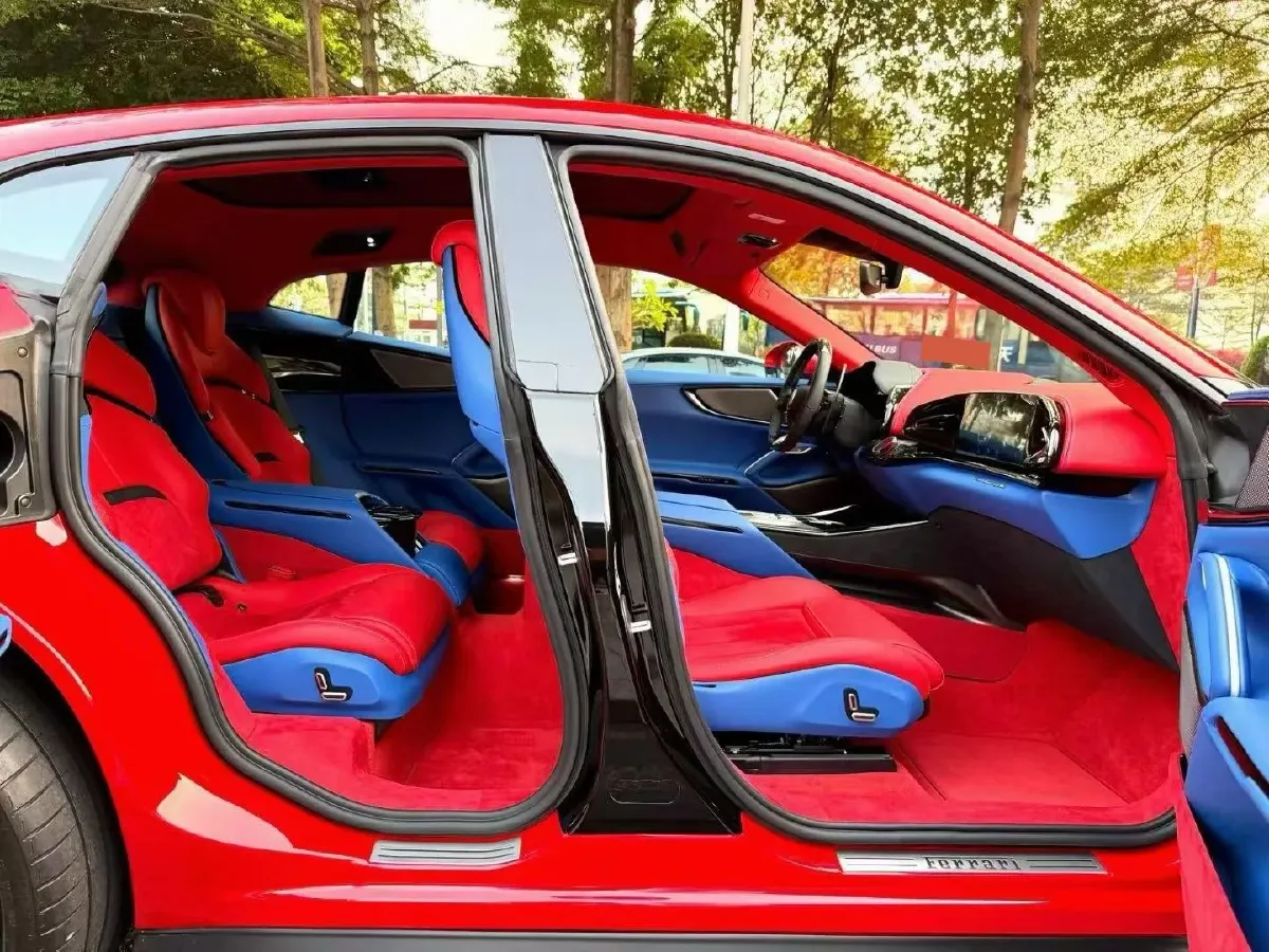 2023 Ferrari Purosangue 6.5L 725HP V12 8DCT,autocango,china used car exporter,china ev exporter,chinese used car exporter,chinese used ev exporter