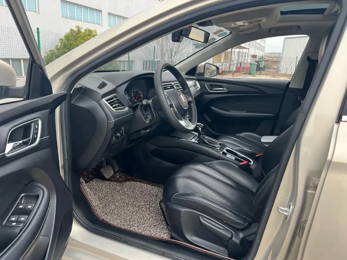 2019 Roewe i5 1.5L 120HP L4 CVT,autocango,china used car exporter,china ev exporter,chinese used car exporter,chinese used ev exporter